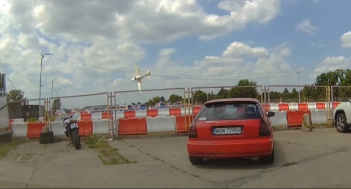 Działania służb, Tragiczny wypadek samolotu Bemowie wiadomo katastrofie - zdjęcie, fotografia