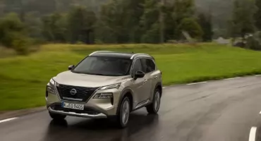 Nissan X-Trail – modele na wakacje z rodziną i do floty biurowej