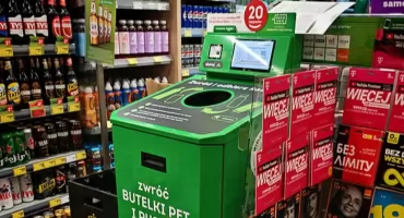 Gdzie oddać butelki z kaucją na Bemowie? Lista butelkomatów